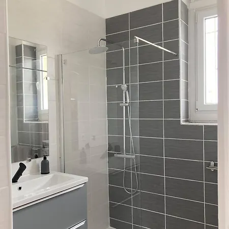 Location Des Pyrenees